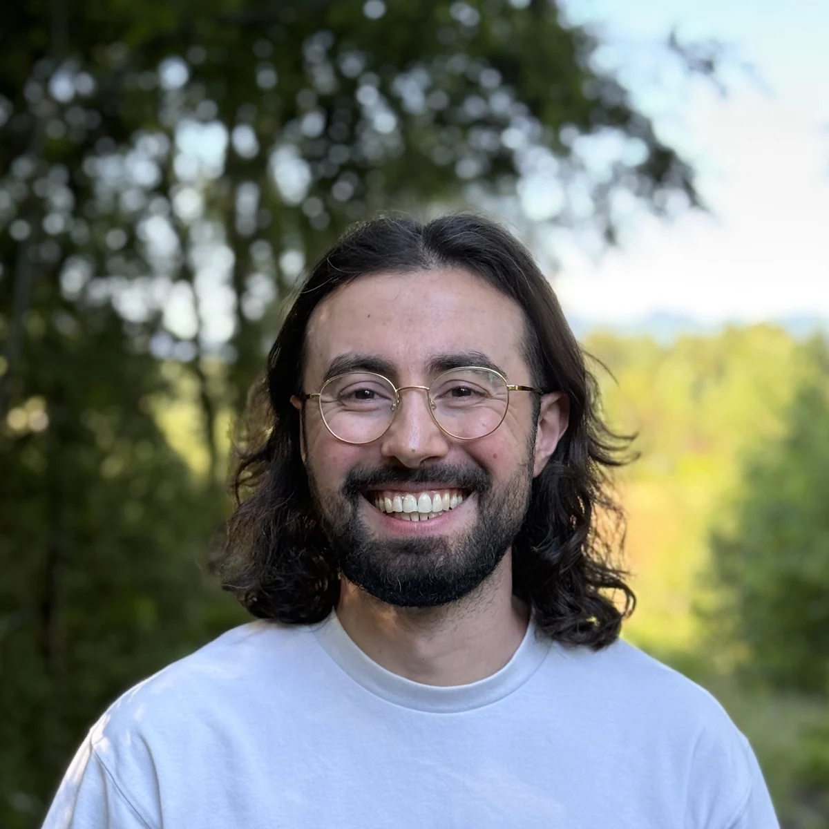 Porträt von Enes Özaydin